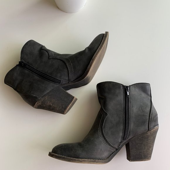 BKE Unity Ankle Boots Western Embroidered Gray - Picture 2 of 10